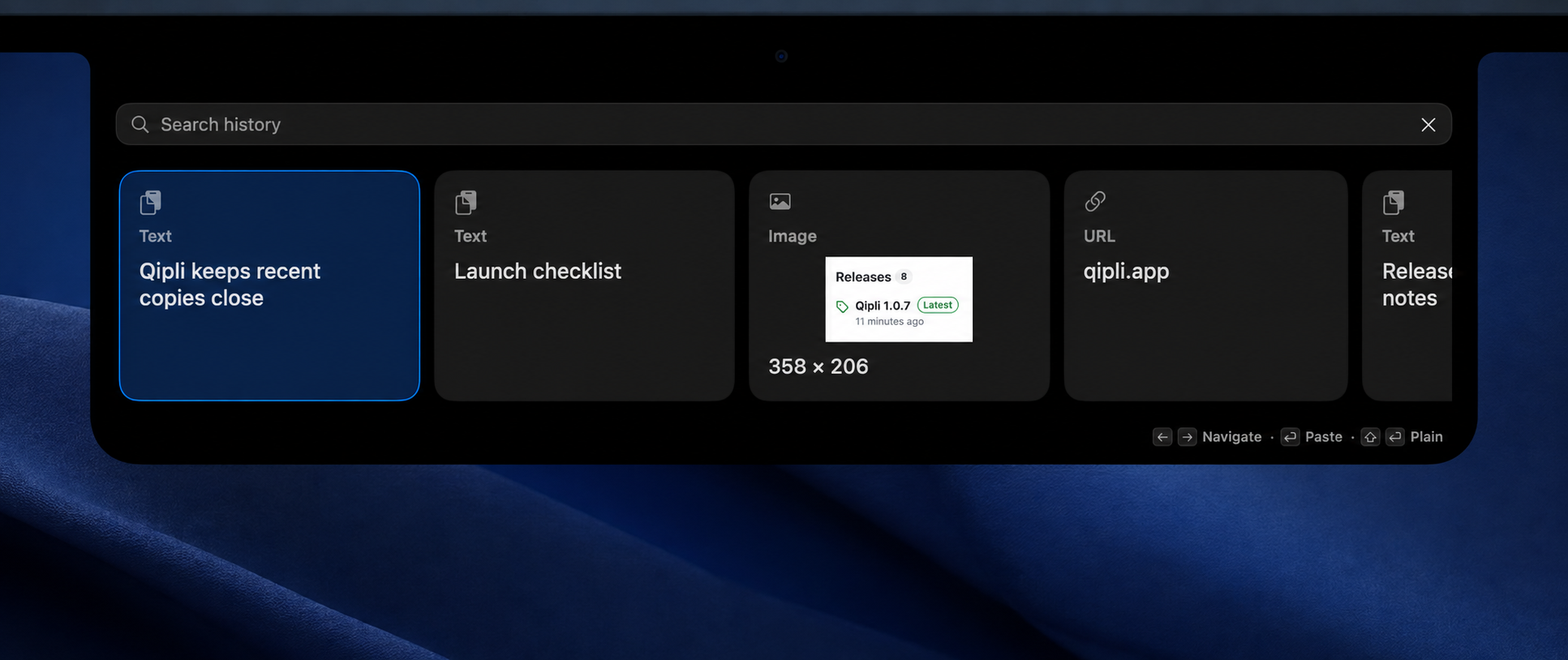 Qipli History open from the notch with English clipboard cards